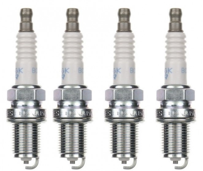 4x Zündkerzen Satz BCPR7ES-11 NGK 1095